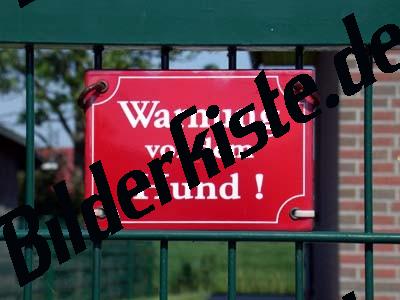 Sign: Beware of the dog (German)