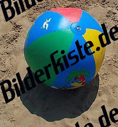 Ball am Strand