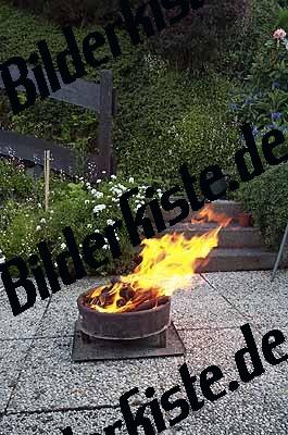 Feuer im Garten