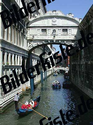 Wasserstrasse in Venedig