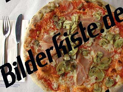 Pizza mit Pilzen,Schinken