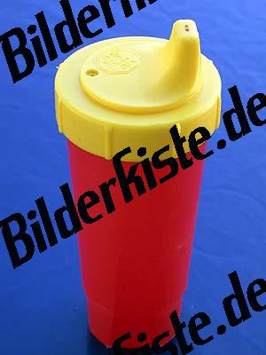 Becher aus Plastik