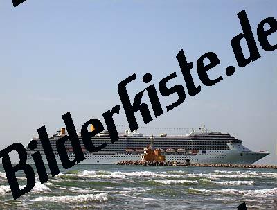 Passenger ship