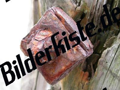 Metallstueck Holz