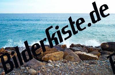Onde alle scoglie