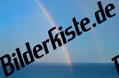 Regenbogen im Meer