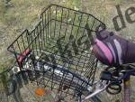 Gepaeckkorb am Fahrrad
