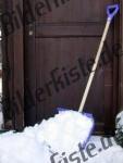 Mucchio di neve all\'ingresso